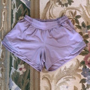 Lululemon Hotty Hot Low Rise Short 4”